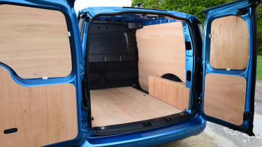 Volkswagen Caddy Cargo - cargo bay